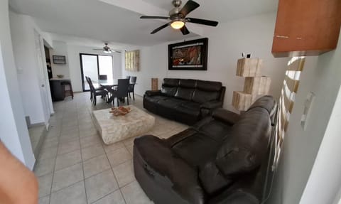 Communal lounge/ TV room, Living room, Dining area