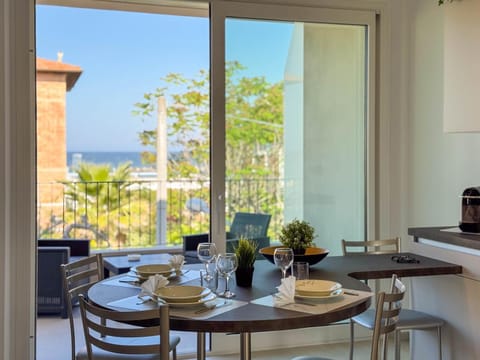 Modern Design Garage and Terrace with Sea View Apartment in Porto San Giorgio