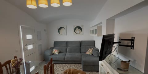 Communal lounge/ TV room, TV and multimedia