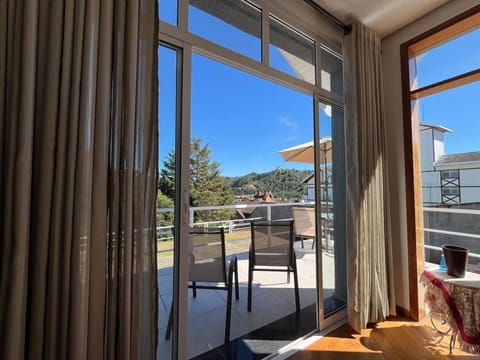 View (from property/room), Living room, City view