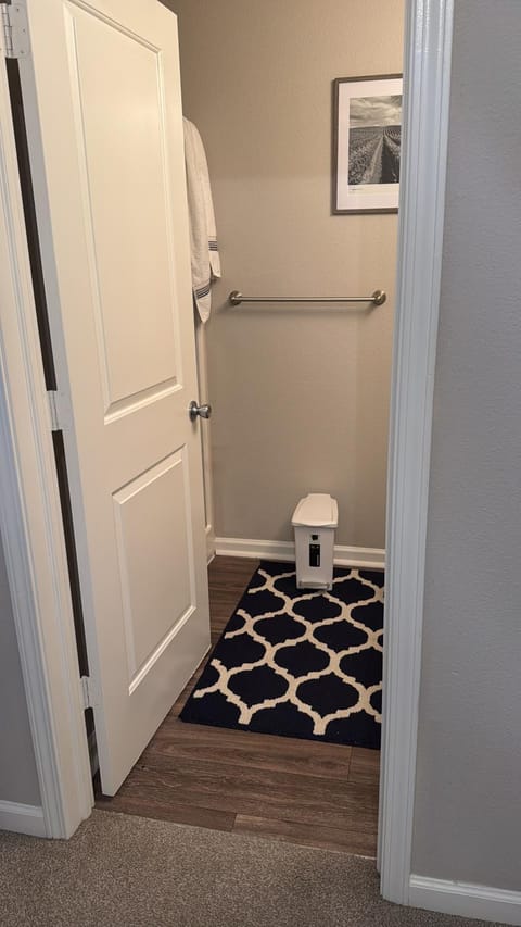 VerPaX Lux Private Room Farm Stay in Indianapolis