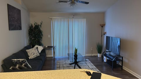 VerPaX Lux Private Room Farm Stay in Indianapolis