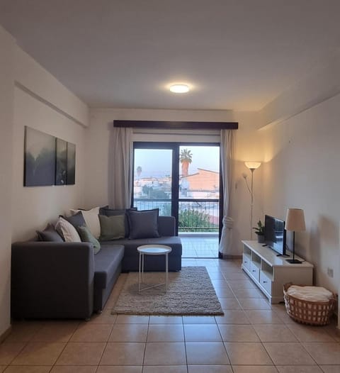 TV and multimedia, Balcony/Terrace, Living room, Seating area