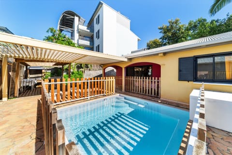 Property building, Swimming pool