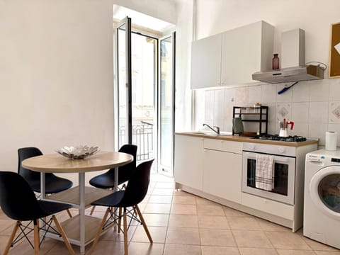 Kitchen or kitchenette, oven, stove
