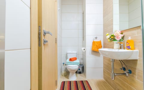 Brand New Spacious Apartment with Far Sea View Apartment in Saint Paul's Bay