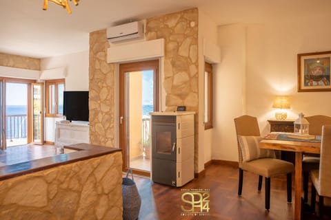 TV and multimedia, Photo of the whole room, Seating area, air conditioner