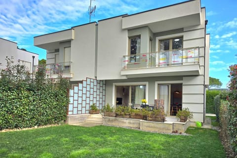 Garden, Garden view