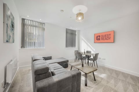 GuestReady - Gladstone Apartment in Liverpool