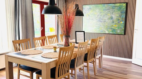 Communal lounge/ TV room, Dining area