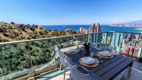 Day, Balcony/Terrace, Dining area, Mountain view, Sea view