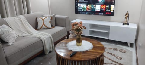 Communal lounge/ TV room, TV and multimedia, Living room, Seating area, Evening entertainment