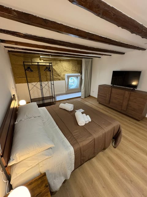 Bed, Photo of the whole room, Bedroom, towels, wardrobe