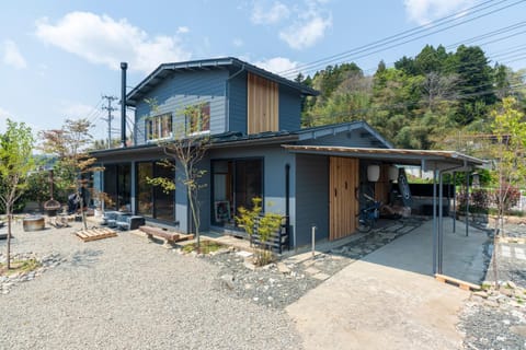 Property building, Spring, Day