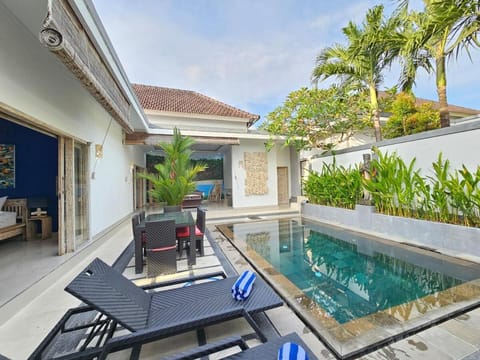 Balcony/Terrace, Swimming pool
