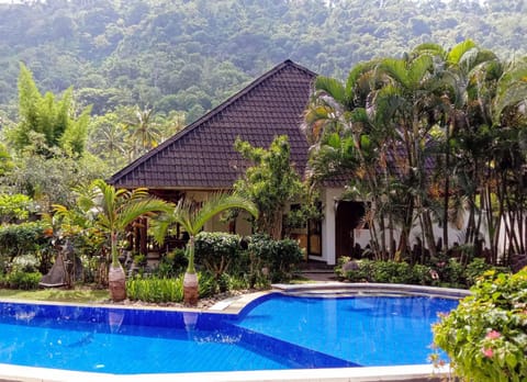 Natural landscape, Garden, Garden view, Mountain view, Pool view, Swimming pool