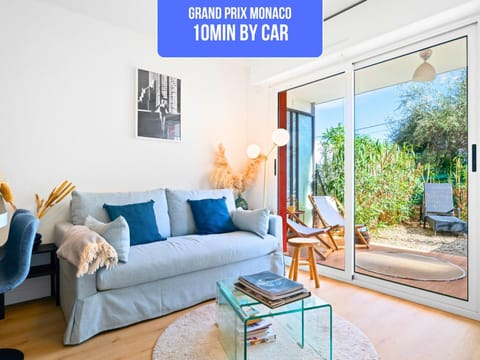 Patio, Living room, Seating area, Garden view