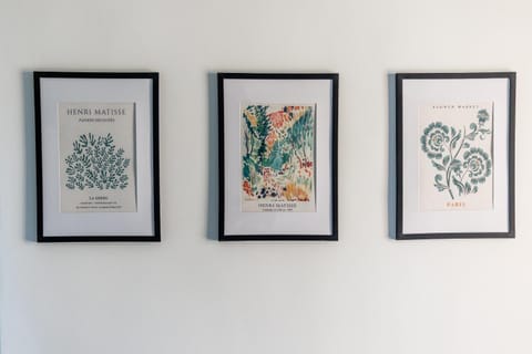 Home at Beaconsfield Work & Family Ready House in England