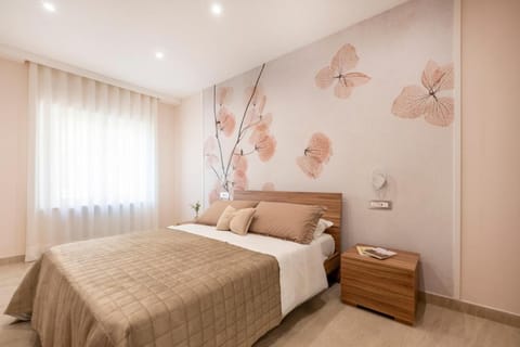 Bed, Photo of the whole room