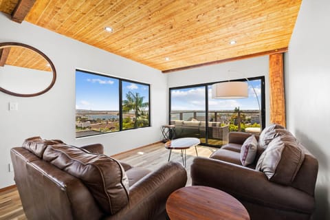 Living room, Sea view