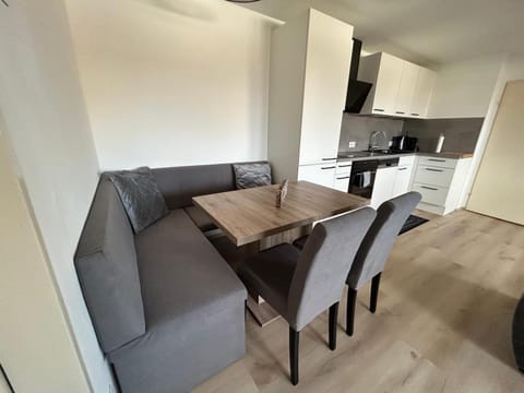 Kitchen or kitchenette, Dining area, kitchen