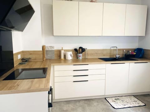 Maison avec WIFI, jardin à 320m de la plage à TREGASTEL - Réf 183 Villa in Trégastel