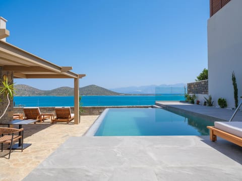 Sea view, Swimming pool
