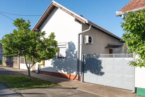 Property building, Street view
