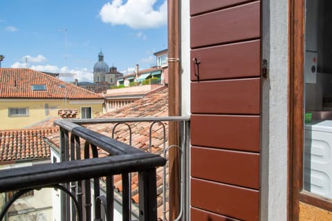 View (from property/room), Balcony/Terrace
