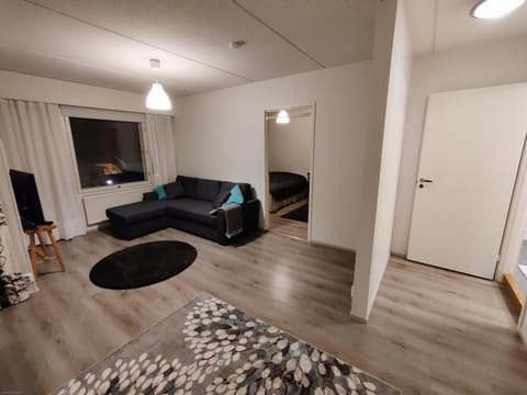 Bed, TV and multimedia, Living room, Photo of the whole room, Seating area, Bedroom