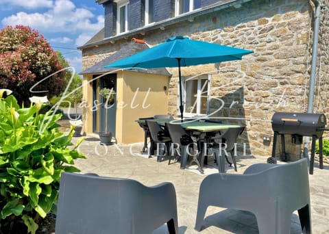 Property building, Patio
