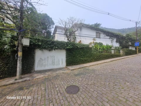 Cosme Velho - Rooms CORCOVADO STATION Vacation rental in Santa Teresa