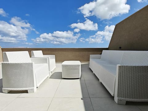 Patio, Day, View (from property/room), Balcony/Terrace, Seating area