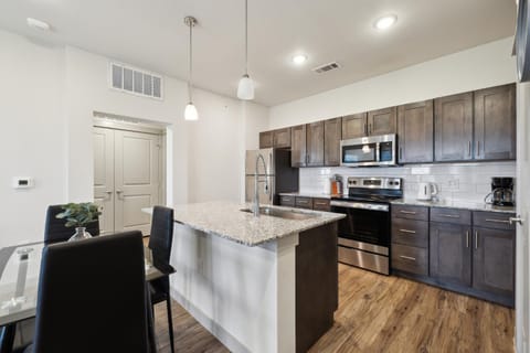 Chisholm Trace 734 I Spacious 1 Bed 1 Bath Apartment in Cleburne