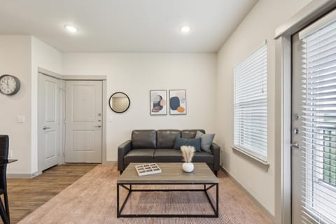 Chisholm Trace 734 I Spacious 1 Bed 1 Bath Apartment in Cleburne