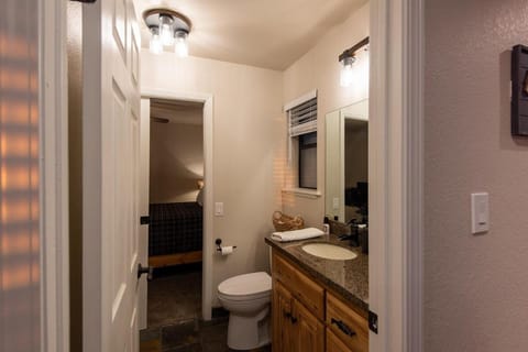 Charming and Relaxing Getaway with Great Views House in Shaver Lake