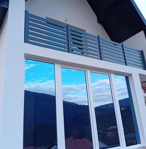 Property building, View (from property/room), Balcony/Terrace