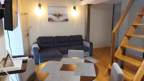 Studio apartamentas keturiems ATOSTOGOS NIDOJE Apartment in Klaipėda County, Lithuania