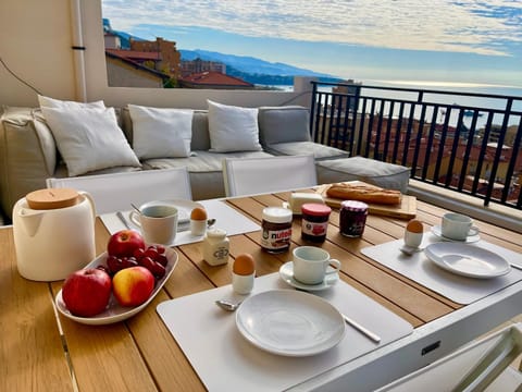 Beaunaco - Wellness Penthouse Apartment in Avenue du Carnier
