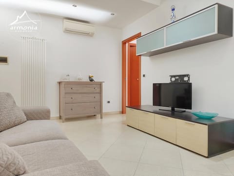 TV and multimedia, Living room, air conditioner