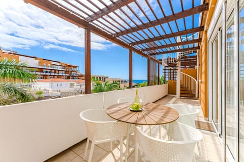 Balcony/Terrace, Dining area