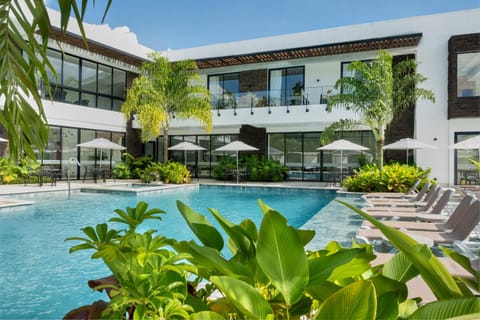 Property building, Swimming pool