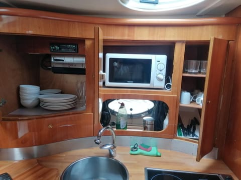 Motoryacht ELENA Docked boat in Flanders