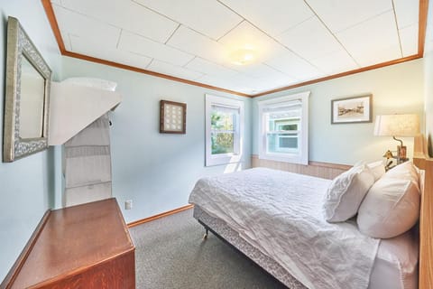 Anchorage Cottages #4 House in Long Beach