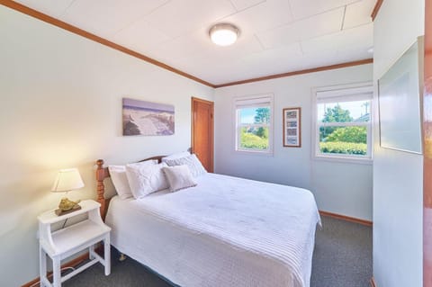 Anchorage Cottages #6 House in Long Beach