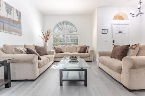 Luxury Family Villa Private Pool 10 min Disney House in Davenport