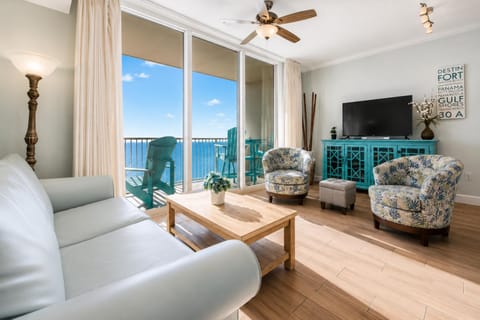 TV and multimedia, Balcony/Terrace, Living room, Beach