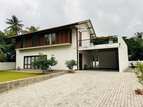 Property building, Garden, Garden view