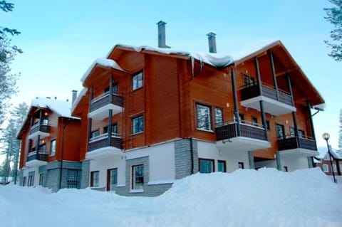 Property building, Day, Winter