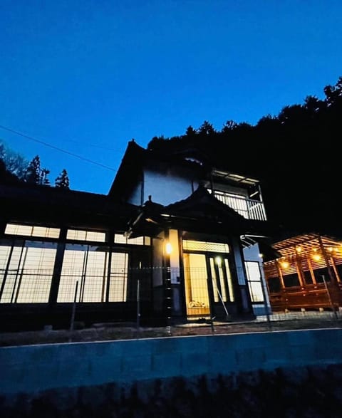 Property building, Night